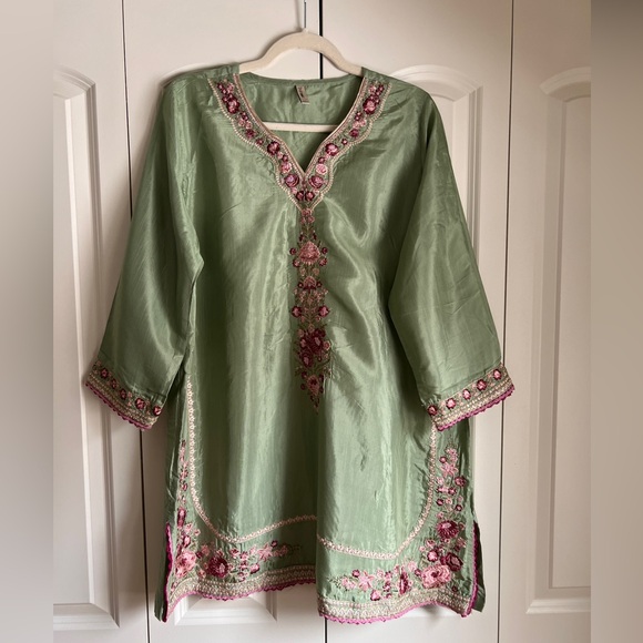 Salwar Kameez Other - Pakistani Designer Green Silk Kurta Sharara Size M | Floral Embroidered Formal